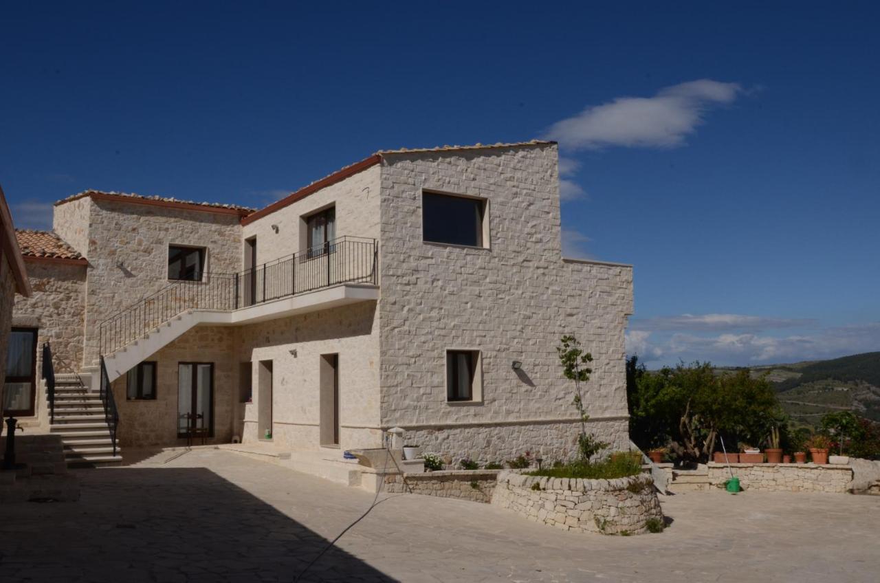 Vivere Gli Iblei - Maison En Plain Air Ragusa Kültér fotó